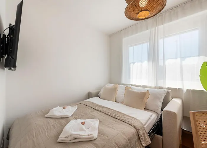Cozy & Modern 1br - 1 Min To Metro & Train Station Viena