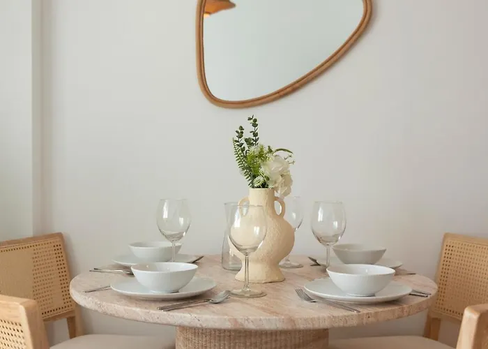 Apartamento Cozy & Modern 1br - 1 Min To Metro & Train Station *