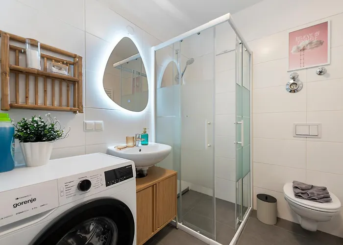 Apartamento Cozy & Modern 1br - 1 Min To Metro & Train Station *
